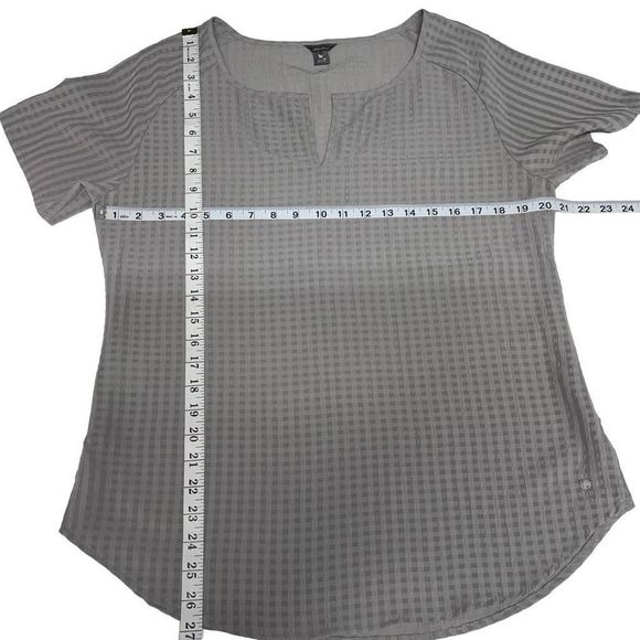 Eddie Bauer Top V Neck Grey Basket Weave Fabric Print Short Sleeve Medium - Picture 8 of 12